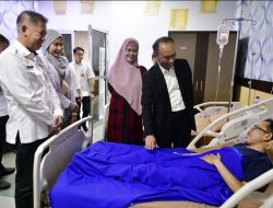 Staf dan Pasien RSKD Dadi Akui Senang Dikunjungi Prof Zudan