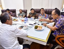 Capai Target Pendapatan 200 Persen, Manajemen RSUD La Mappapening Temui Penjabat Gubernur Sulawesi Selatan Prof Zudan untuk Tingkatkan Layanan