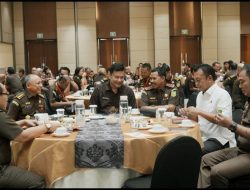 Kajati Sulsel Agus Salim Sampaikan Welcome Speech Dalam Acara Bimtek Penanganan Perkara Tindak Pidana Narkotika dengan Pendekatan Keadilan Restoratif