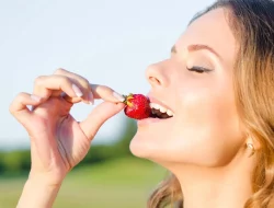 Ini 6 Dahsyatnya Strawberry, Mulai dari Menjaga Kesehatan Mata hingga Cegah Kanker