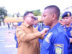 PJ Wali Kota Kukuhkan 11 Personil Damkar Palopo