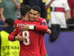 Cristiano Ronaldo Beri Assist,Portugal Bantai Turki 3-0