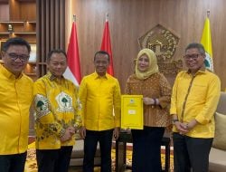 Golkar Serahkan B1-KWK Untuk Andi Sudirman Sulaiman dan Fatmawati Rusdi di Pilgub Sulsel