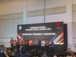 Prof Zudan Sabet 2 Penghargaan dari Mendagri