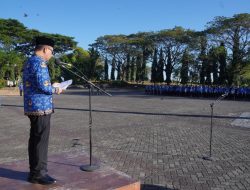 Tiga Hari Setelah Dilantik, Sekprov Jufri Rahman Irup Dirgahayu RI di Kantor Gubernur