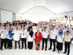 Roadshow Akademik di MAN Palopo, Rektor UMB Motivasi Siswa untuk Menjaga Kesehatan dan Berfikir Positif