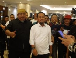 Andalan Hati Tiba di Lokasi Debat, Ribuan Relawan dan Simpatisan Sambut Antusias