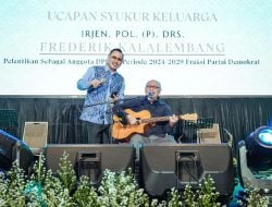 Malam Syukuran Dilantik jadi Anggota DPR RI, JFK Duet Bareng Penyanyi Legendaris Ebiet G Ade