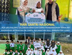 Hari Santri Nasional, PLN UP3 Palopo Salurkan Bantuan Dana Pembangunan Kelas pada Madrasah Ibtidaiyah 06 Cimpu Suli