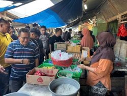 Gerebek Pasar Sentral Sukamaju, Muhamad Fauzi Borong Jualan Pedagang