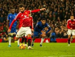 Manchester United Hanya Mampu Bermain Imbang Chelsea, Gol Penalti Fernandes Tak Menolong