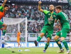 Persebaya Makin Kokoh di Puncak Klasemen Usai Menang Dramatis Atas Arema Malang