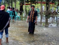 Anggota DPRD Kabupaten Berau Kaltim Frans Lewi Prihatin Melihat Kampung Halamannya Galinggang Banjir