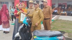 Duh, Demi Pencitraan Pemkab Polman Prank Tenaga Kesehatan, Beri Hadiah Motor Lalu Ditarik Kembali