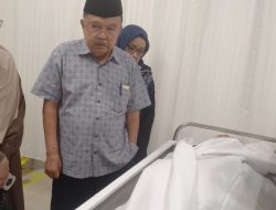 JK Pertama ke RS Puri, Pastikan Antar Jenazah HM Alwi Hamu ke Makassar