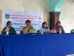 Pemdes Maleku Luwu Timur Gelar Pelatihan Tata Rias Wajah