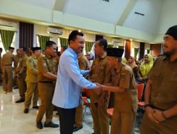 Berkantor Perdana, Bupati Lutra Kumpul Semua Pejabat, Andi Rahim: Mari Bersama Membangun Lutra, yang Tidak Mau Tinggalkan