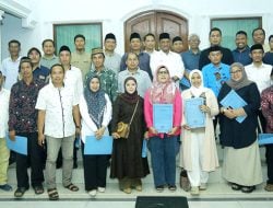40 Kades Dijabat Plt, Bupati Serahkan SK Penjabat Kepala Desa