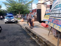 Karangan Bunga Berjejer Luar- Dalam Mako Polres Palopo Saat Acara Pisah Sambut Kapolres