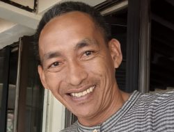 Tasbih Seekor Burung Pipit