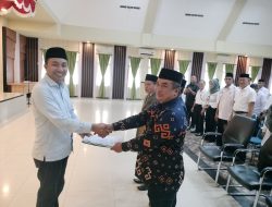 Bupati Andi Rahim Lantik Pj Sekda, Direktur dan Dewas Perumda Simpurusiang