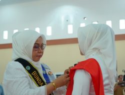 Hj Kurniah Patahudding Kukuhkan Empat Pengurus Lembaga Pada Peringatan Hari Kartini ke-146