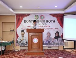 Buka Konferensi Kota PGRI Palopo, Pj Wali Kota Sebut Peran Strategis Membangun Anak Bangsa