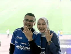 Maula Akbar, Putra Gubernur Jawa Barat Dedi Mulyadi Lamar Wakil Bupati Garut Putri Karlina di Stadion GBLA, Ehmmm, Romantisnya…