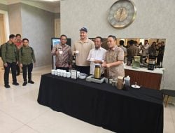 Audience Menpora, Bupati Luwu Serahkan Proposal Stadion, Juga Undang Menghadiri Peringatan Hari Jadi Luwu pada 4 Juli 2025