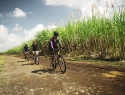 Susur 104 Km All Terrain 2025: Bersepeda Mandiri, di Tengah Terik Surya, Hamparan Debu, dan Riak Bahagia Penduduk Lokal