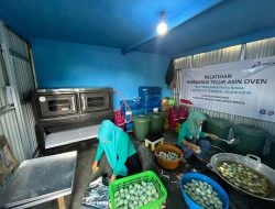 Perkuat Ekonomi dan Ketahanan Pangan, Pertamina Patra Niaga Sulawesi Kembangkan Budidaya Bebek Petelur di Maros