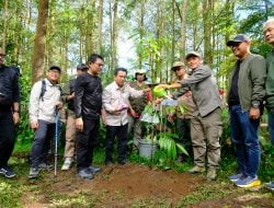 Semarak Hari Lingkungan Hidup Sedunia, PT Vale Tegaskan Komitmen Jangka Panjang Menghargai Bumi: Bersama Menteri LHK di Gunung Bawakaraeng dan Edukasi Daur Ulang Plastik bagi Masyarakat