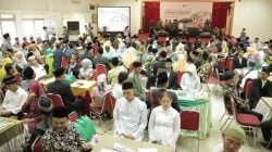 Nikah Massal di Istiqlal, Pengantin Diberi Bantuan Rp2,5 Juta, Ada Berumur 64 Tahun
