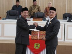 Hadiri Rapat Paripurna Ranperda Pertanggungjawaban Pelaksanaan APBD TA. 2024, Pj Wali Kota:  Ini Sinergi yang Kuat antara Legislatif dan Eksekutif Dalam Membangun Kota Palopo