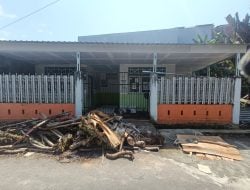 UMB Palopo Beri Donasi Rehab Pustu Kelurahan Luminda