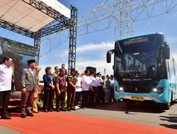 Gubernur Sulsel Luncurkan Bus Trans Sulsel, 27 Armada Resmi Beroperasi di Mamminasata