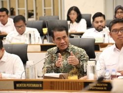 Mentan Amran Pastikan Stok Beras Aman, Percepat Penyaluran dan Tindak Tegas Kecurangan di Pasar