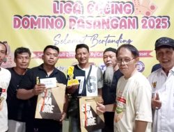 Berlangsung Hingga Larut Malam dan Diikuti Peserta 200 Pasangan, Joe dan Ayub Raih Juara 1 Liga Cacing Domino 2025 IKA SMANSA 82