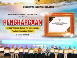 Tata Ruang Laut Sulsel Diakui Nasional, Gubernur Andi Sudirman Terima Penghargaan dari Menteri KKP