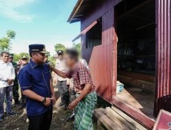 Gubernur Sulsel Serahkan Bantuan Bedah Rumah Warga Kurang Mampu di Barru