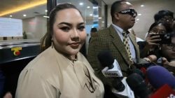 Usai Tes DNA Bersama Ridwan Kamil di Bareskrim Polri Lisa Mariana Harap Tak Ada Rekayasa